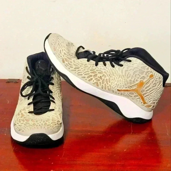 Jordan Ultra Fly Metallic Copper Coin Men’s Sneakers - Picture 1 of 10